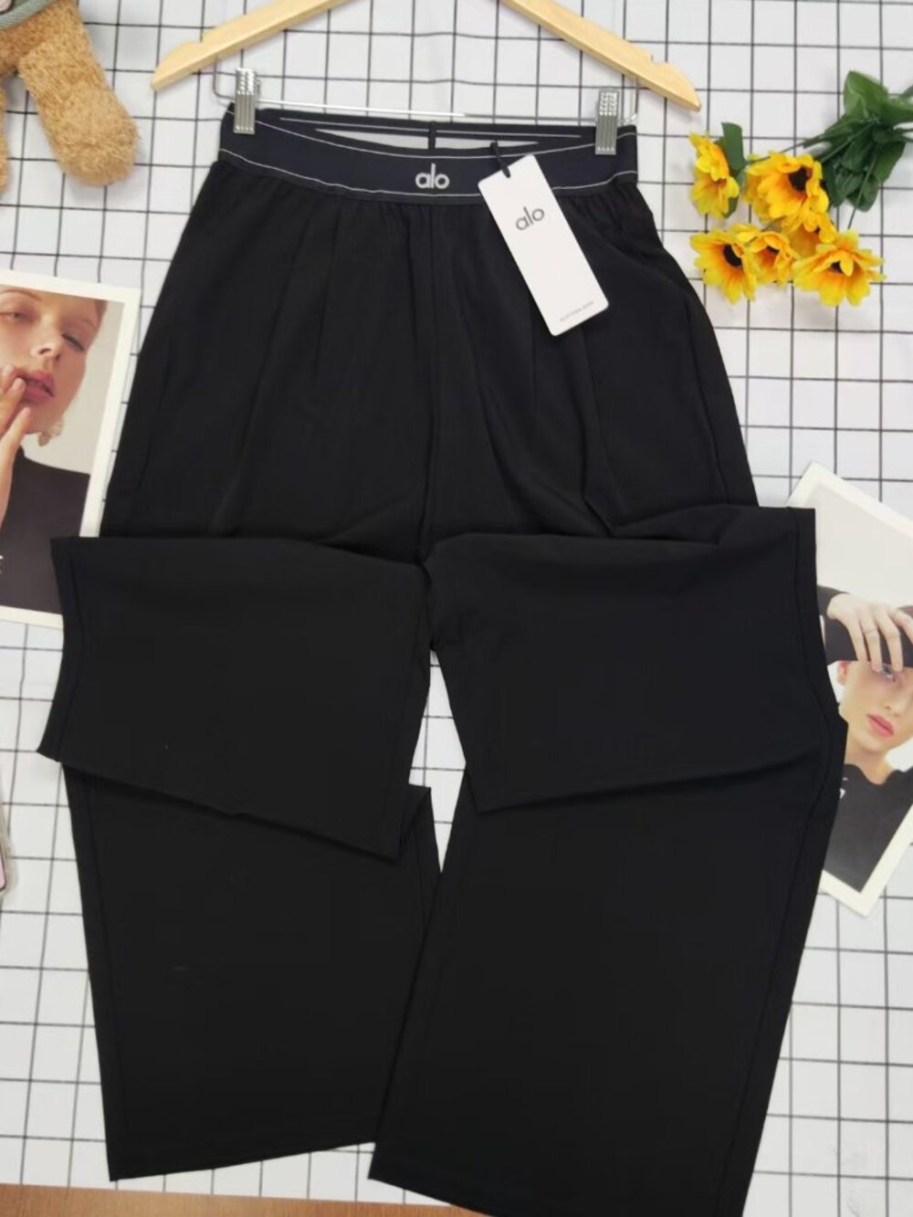 NWT π Alo Yoga Suit Up Trouser Black Regular 30" Wide Leg Travel Work Pants πΈ - Picture 2 of 9